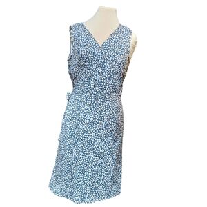 True Wrap Dress Tie Waist Sleeveless Flowy Midi Blue White Dress